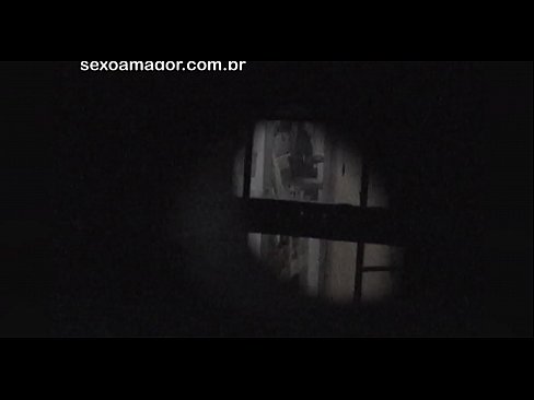 ❤️ Faigheann Blondie fístapáil rúnda ag voyeur comharsanachta i bhfolach taobh thiar de brící cuasach ❤️❌ Sluts ag porn % ga.pornsexphoto.ru%